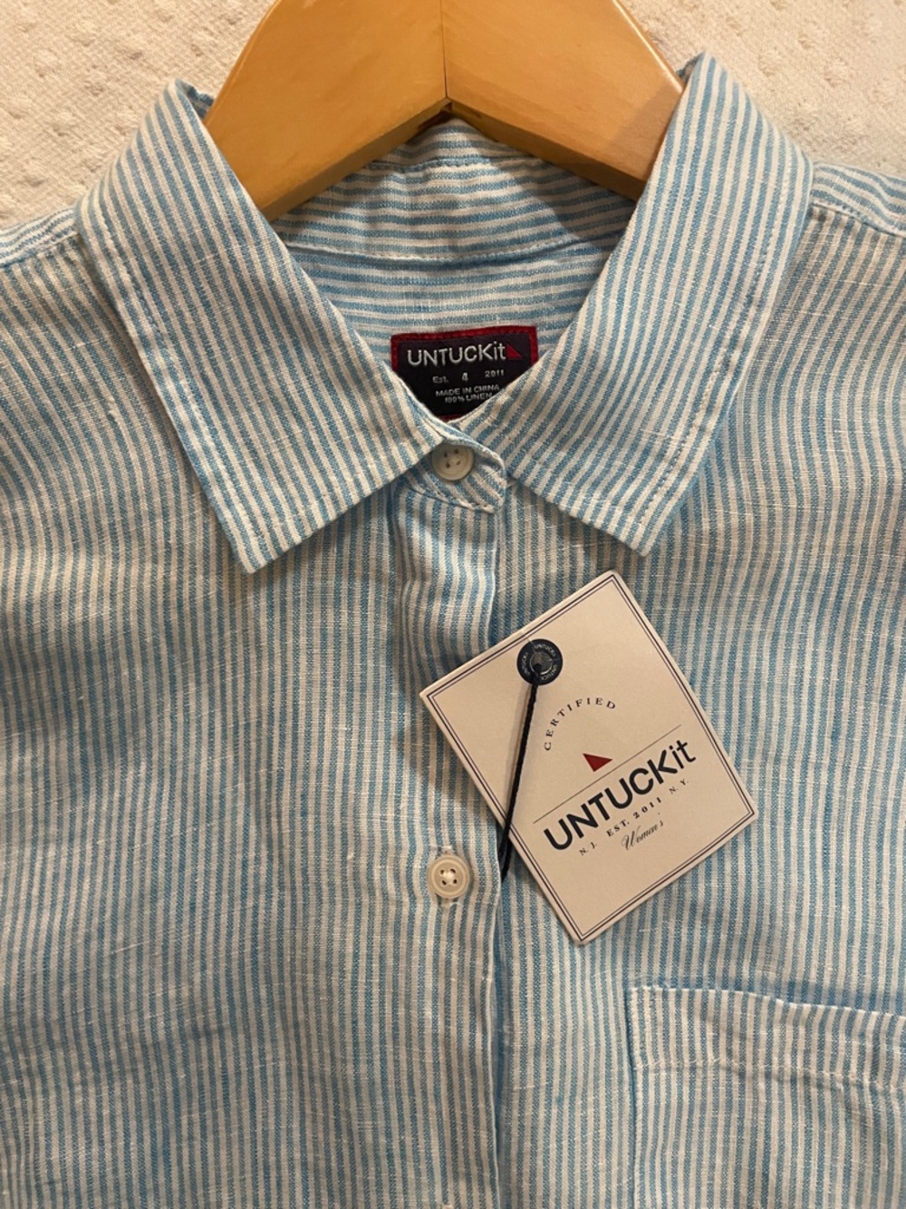 UNTUCKit Light Blue /White Striped Button-Down Shirt 100% Linen 4 quiet luxury